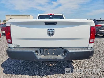 Zdjęcie 6 z 12 samochodu: 2018 RAM 1500 ST VIN:3C6JR6DG8JG167103 - miniatura