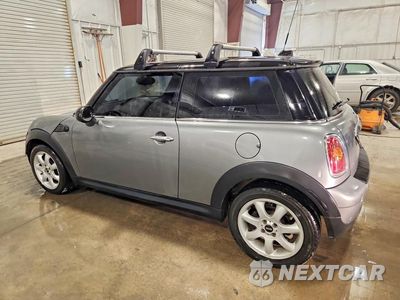 Drugie zdjęcie samochodu z przodu: 2010 MINI COOPER VIN:WMWMF3C5XATU79632 - miniatura
