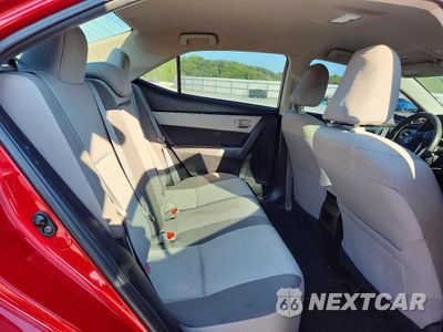 Zdjęcie 10 z 12 samochodu: 2018 TOYOTA COROLLA LE VIN:5YFBURHE3JP764143 - miniatura