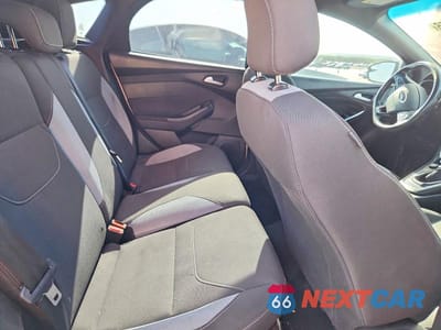 Zdjęcie 10 z 12 samochodu: 2018 FORD FOCUS ST VIN:1FADP3L96JL213470 - miniatura
