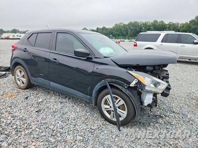 Czwarte zdjęcie samochodu z boku: 2020 NISSAN KICKS S VIN:3N1CP5BV0LL531319 - miniatura