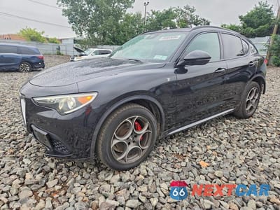 2023 ALFA ROMEO STELVIO TI ZASPAKBN1P7D56675 - główne zdjęcie licytacji z USA - miniatura
