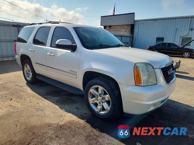 Czwarte zdjęcie samochodu z boku: 2010 GMC YUKON SLT VIN:1GKUCCE06AR237337 - miniatura