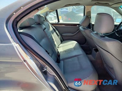 Zdjęcie 10 z 13 samochodu: 2005 BMW 325 I VIN:WBAEV33425KW20722 - miniatura