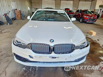 Piąte zdjęcie samochodu w środku: 2018 BMW 530E VIN:WBAJA9C51JB250802 - miniatura