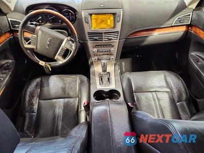 Zdjęcie 8 z 13 samochodu: 2010 LINCOLN MKT VIN:2LMHJ5FR3ABJ03402 - miniatura