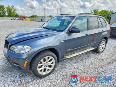 2013 BMW X5 XDRIVE35I 5UXZV4C50D0B03207 - główne zdjęcie licytacji z USA - miniatura