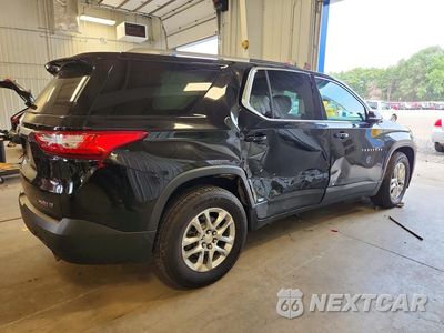 Trzecie zdjęcie samochodu z tyłu: 2018 CHEVROLET TRAVERSE LT VIN:1GNEVGKW8JJ190621 - miniatura