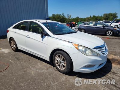 Czwarte zdjęcie samochodu z boku: 2013 HYUNDAI SONATA GLS VIN:5NPEB4AC7DH517918 - miniatura
