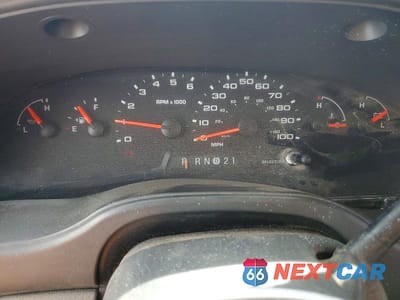 Zdjęcie 8 z 10 samochodu: 2004 FORD ECONOLINE E450 SUPER DUTY CUTAWAY VAN VIN:1FDXE45SX4HA70643 - miniatura