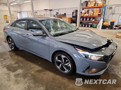 Czwarte zdjęcie samochodu z boku: 2022 HYUNDAI ELANTRA SEL VIN:KMHLN4AG0NU264204 - miniatura
