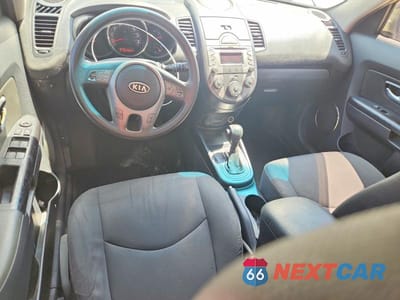 Zdjęcie 8 z 12 samochodu: 2011 KIA SOUL + VIN:KNDJT2A26B7231230 - miniatura