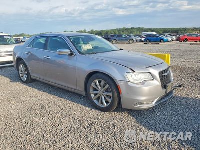 Czwarte zdjęcie samochodu z boku: 2018 CHRYSLER 300 LIMITED VIN:2C3CCAKG1JH300376 - miniatura