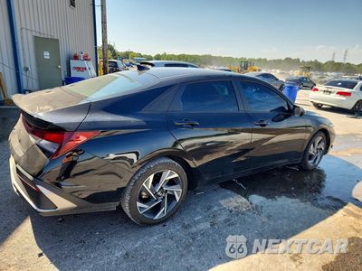 Trzecie zdjęcie samochodu z tyłu: 2025 HYUNDAI ELANTRA SEL SPORT VIN:KMHLM4DG0SU865624 - miniatura