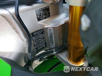 Zdjęcie 9 z 9 samochodu: 2024 KAWASAKI ZX1002 L VIN:JKBZXVL16RA012333 - miniatura