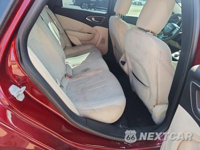 Zdjęcie 10 z 12 samochodu: 2015 CHRYSLER 200 LIMITED VIN:1C3CCCAB4FN538030 - miniatura