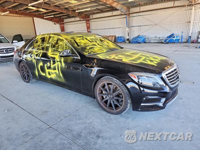 Czwarte zdjęcie samochodu z boku: 2015 MERCEDES-BENZ S 550 4MATIC VIN:WDDUG8FBXFA123236 - miniatura