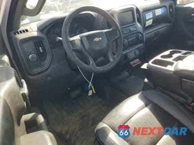 Zdjęcie 8 z 13 samochodu: 2020 CHEVROLET SILVERADO C1500 VIN:3GCNWAEH1LG128627 - miniatura