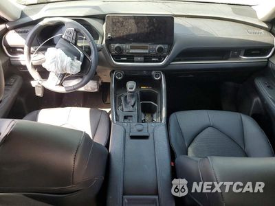 Zdjęcie 8 z 12 samochodu: 2025 TOYOTA GRAND HIGHLANDER XLE VIN:5TDABAA50SS002443 - miniatura