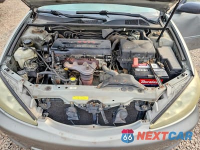 Zdjęcie 11 z 12 samochodu: 2005 TOYOTA CAMRY LE VIN:4T1BE32K65U525845 - miniatura