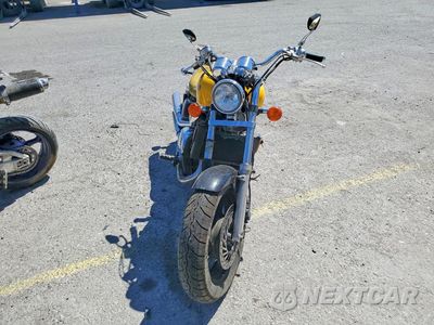 Drugie zdjęcie samochodu z przodu: 1997 HONDA VF750 C2 VIN:JH2RC4333VM201863 - miniatura