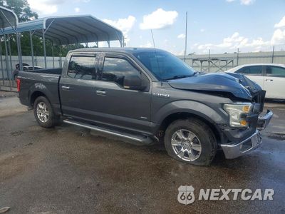 Czwarte zdjęcie samochodu z boku: 2015 FORD F150 SUPERCREW VIN:1FTEW1CP2FFB86925 - miniatura