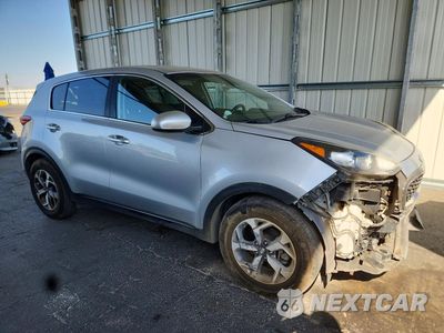 Czwarte zdjęcie samochodu z boku: 2020 KIA SPORTAGE LX VIN:KNDPM3AC1L7708329 - miniatura