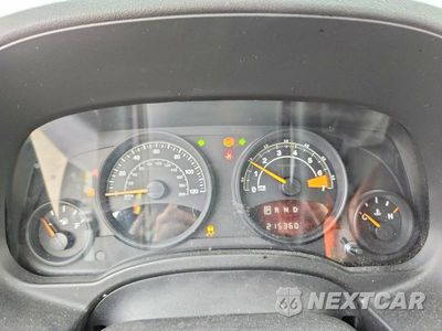 Zdjęcie 9 z 12 samochodu: 2017 JEEP COMPASS SPORT VIN:1C4NJDBB0HD105943 - miniatura