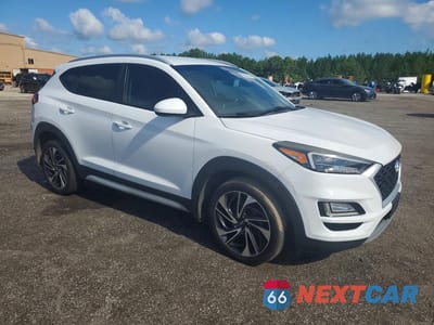 Czwarte zdjęcie samochodu z boku: 2019 HYUNDAI TUCSON SPORT VIN:KM8J3CAL8KU837527 - miniatura