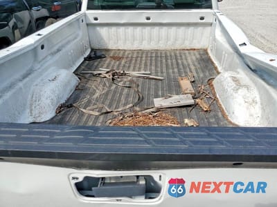 Zdjęcie 10 z 12 samochodu: 2007 GMC NEW SIERRA C1500 CLASSIC VIN:1GTEC14X87Z643437 - miniatura