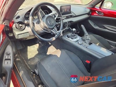 Zdjęcie 8 z 12 samochodu: 2021 MAZDA MX-5 MIATA CLUB VIN:JM1NDAL74M0459837 - miniatura