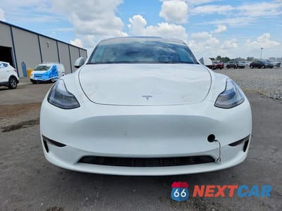 Piąte zdjęcie samochodu w środku: 2023 TESLA MODEL Y VIN:7SAYGDED1PF958399 - miniatura