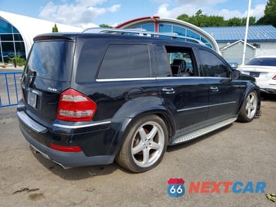 Trzecie zdjęcie samochodu z tyłu: 2009 MERCEDES-BENZ GL 550 4MATIC VIN:4JGBF86E59A516947 - miniatura