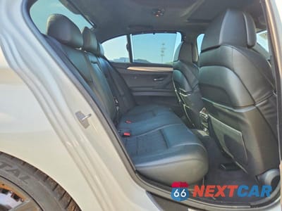 Zdjęcie 10 z 12 samochodu: 2014 BMW M5 VIN:WBSFV9C59ED593759 - miniatura