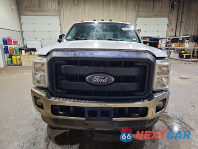 Piąte zdjęcie samochodu w środku: 2013 FORD F250 SUPER DUTY VIN:1FT7W2B68DEA95555 - miniatura