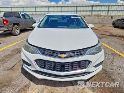 Piąte zdjęcie samochodu w środku: 2018 CHEVROLET CRUZE LT VIN:1G1BE5SM4J7117962 - miniatura