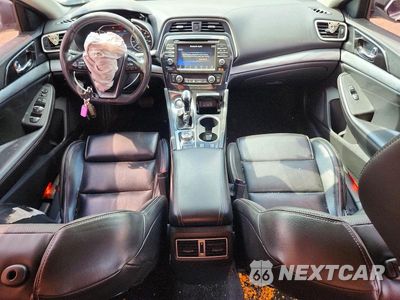 Zdjęcie 8 z 12 samochodu: 2017 NISSAN MAXIMA 3.5 SV VIN:1N4AA6AP6HC406817 - miniatura