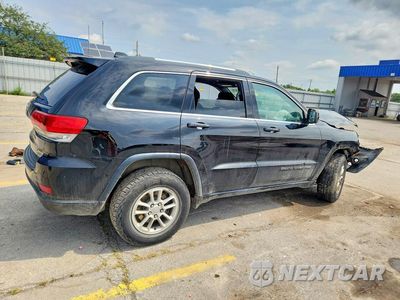 Trzecie zdjęcie samochodu z tyłu: 2019 JEEP GRAND CHEROKEE LAREDO VIN:1C4RJFAG2KC791720 - miniatura
