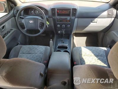 Zdjęcie 8 z 14 samochodu: 2008 KIA SORENTO BASE VIN:KNDJD735985860132 - miniatura