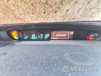 Zdjęcie 9 z 12 samochodu: 2012 TOYOTA PRIUS TWO VIN:JTDKN3DU2C1601109 - miniatura