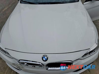 Zdjęcie 11 z 12 samochodu: 2018 BMW 320 I VIN:WBA8A9C54JK622888 - miniatura