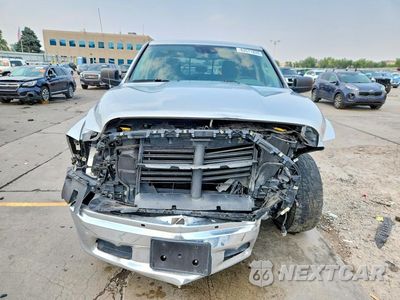 Piąte zdjęcie samochodu w środku: 2016 RAM 1500 SLT VIN:1C6RR6GG8GS375658 - miniatura