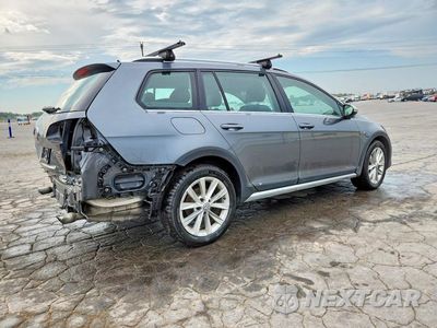 Trzecie zdjęcie samochodu z tyłu: 2017 VOLKSWAGEN GOLF ALLTRACK S VIN:3VWH17AU4HM532433 - miniatura
