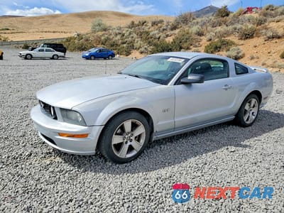 2006 FORD MUSTANG GT 1ZVFT82H565223534 - główne zdjęcie licytacji z USA - miniatura