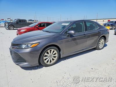 2019 TOYOTA CAMRY LE 4T1B11HKXKU268871 - główne zdjęcie licytacji z USA - miniatura