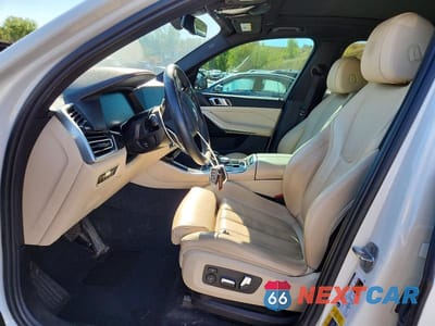 Zdjęcie 7 z 14 samochodu: 2021 BMW X5 XDRIVE45E VIN:5UXTA6C00M9D32676 - miniatura
