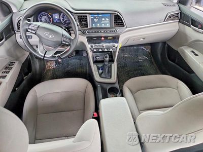 Zdjęcie 8 z 12 samochodu: 2020 HYUNDAI ELANTRA SEL VIN:5NPD84LF7LH521922 - miniatura