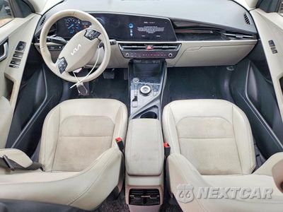Zdjęcie 8 z 12 samochodu: 2023 KIA NIRO WIND VIN:KNDCR3L1XP5021119 - miniatura