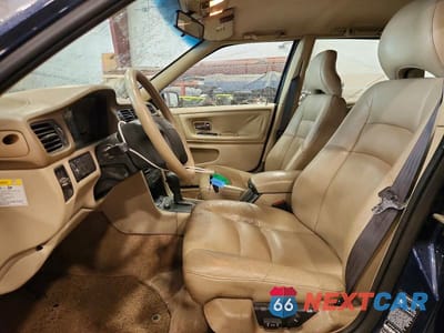 Zdjęcie 7 z 13 samochodu: 1998 VOLVO V70 XC VIN:YV1LZ5646W2494754 - miniatura