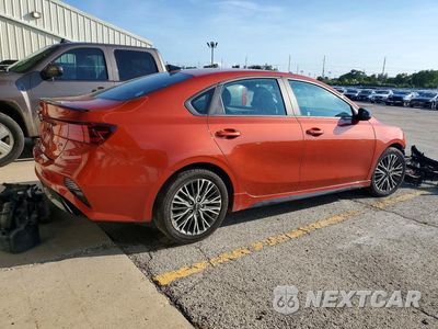 Trzecie zdjęcie samochodu z tyłu: 2024 KIA FORTE GT LINE VIN:3KPF54AD2RE697261 - miniatura